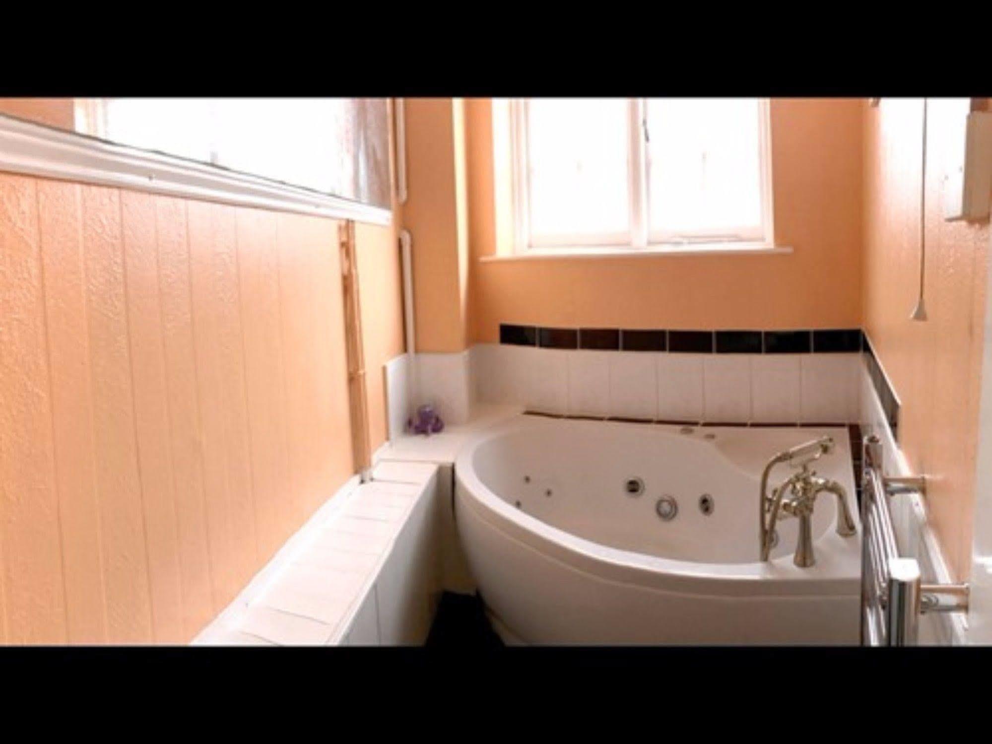 The Old Castle 3* Weymouth